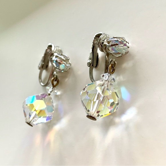 Mid-century crystal drop clip earrings - Picture 1 of 8